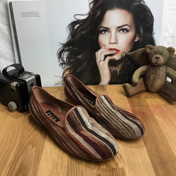 Zalo Women’s slip on Shoe - Picture 1 of 9